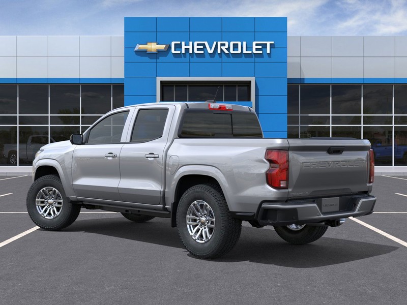 Chevrolet Colorado Vehicle Full-screen Gallery Image 3
