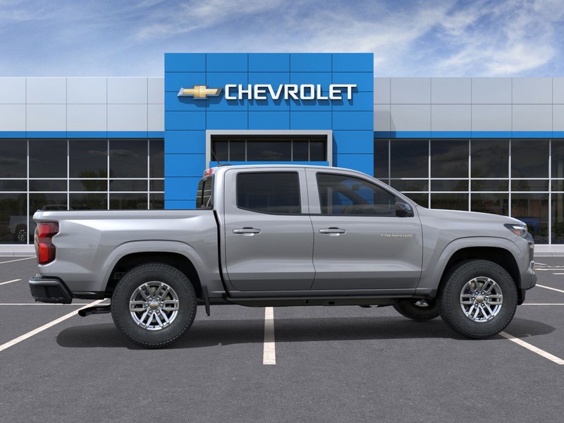Chevrolet Colorado Vehicle Full-screen Gallery Image 5