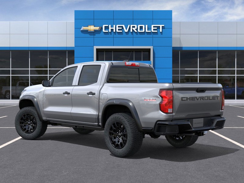 Chevrolet Colorado Vehicle Full-screen Gallery Image 3