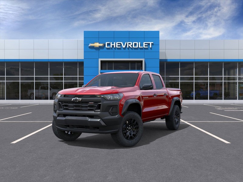 Chevrolet Colorado Vehicle Full-screen Gallery Image 8