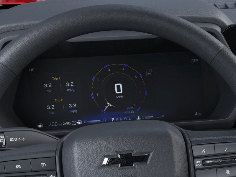 Chevrolet Colorado Vehicle Full-screen Gallery Image 18