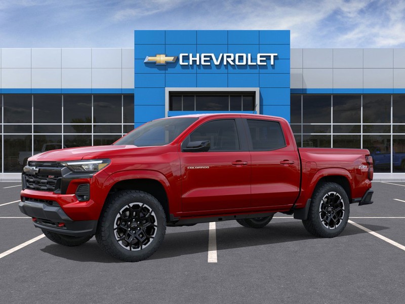 Chevrolet Colorado Vehicle Full-screen Gallery Image 2