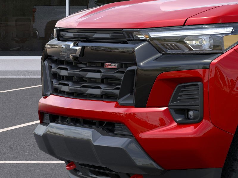 Chevrolet Colorado Vehicle Full-screen Gallery Image 13