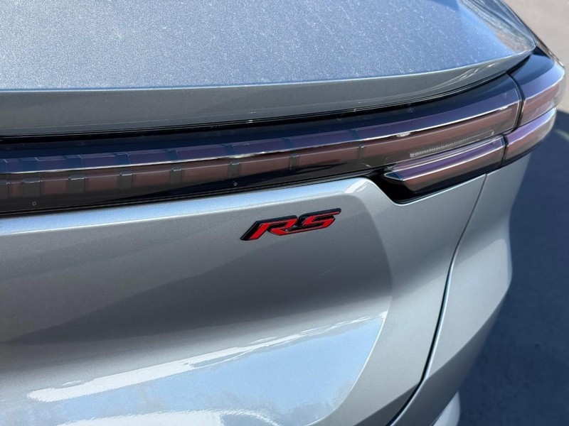 Chevrolet Equinox EV Vehicle Full-screen Gallery Image 6