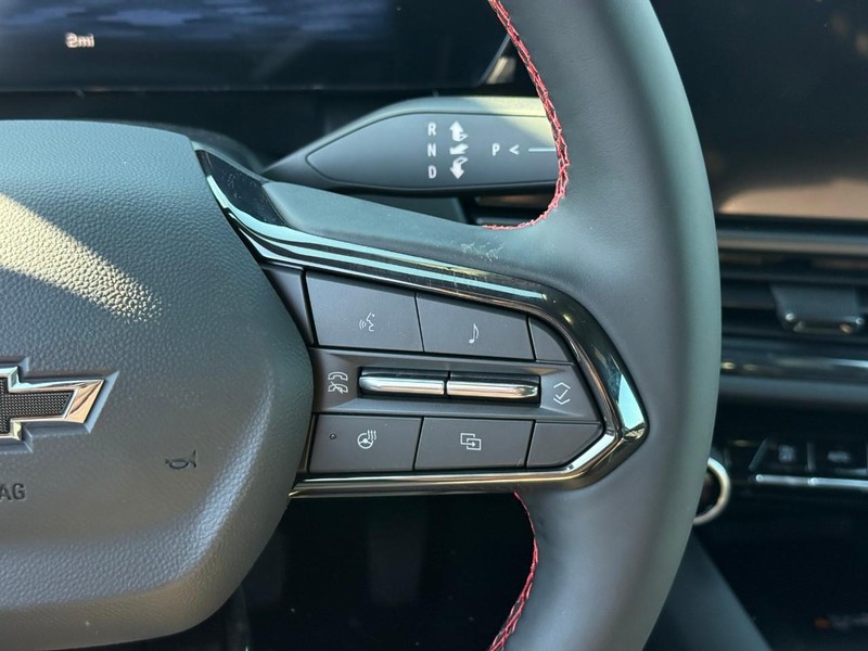 Chevrolet Equinox EV Vehicle Full-screen Gallery Image 14