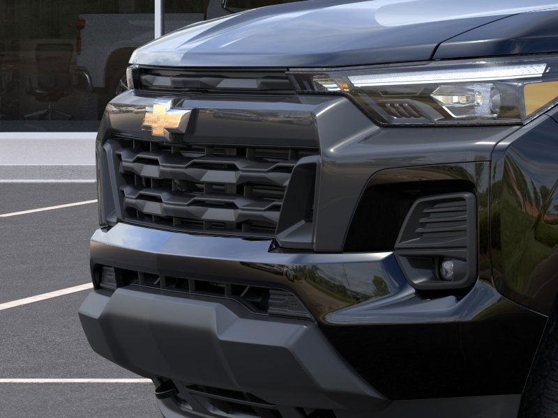 Chevrolet Colorado Vehicle Full-screen Gallery Image 13