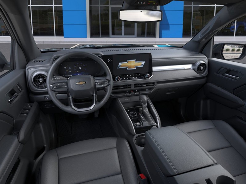 Chevrolet Colorado Vehicle Full-screen Gallery Image 15