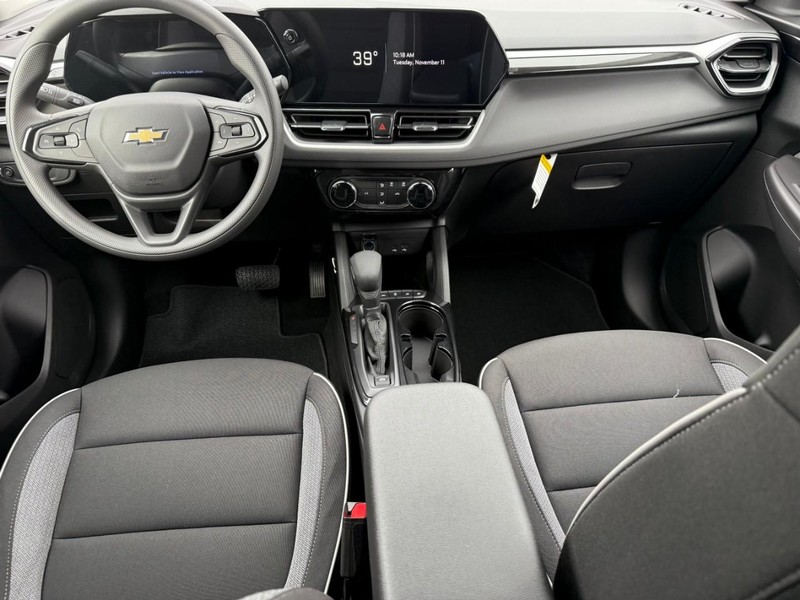 Chevrolet Trailblazer Vehicle Full-screen Gallery Image 7