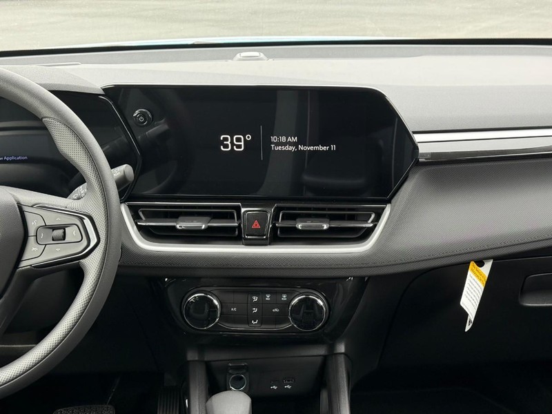 Chevrolet Trailblazer Vehicle Full-screen Gallery Image 9