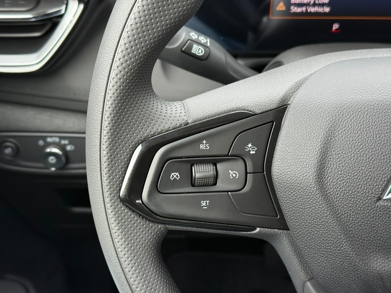 Chevrolet Trailblazer Vehicle Full-screen Gallery Image 13