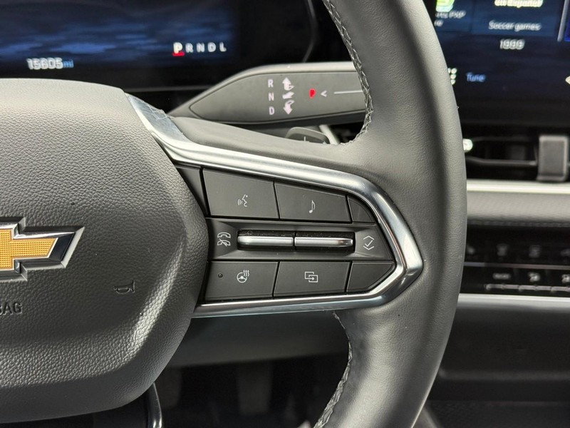 Chevrolet Equinox Vehicle Full-screen Gallery Image 19