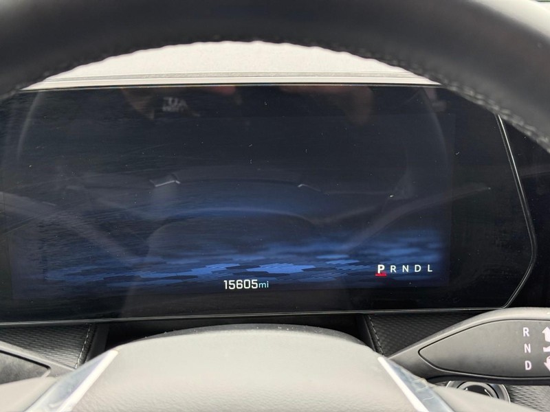 Chevrolet Equinox Vehicle Full-screen Gallery Image 20