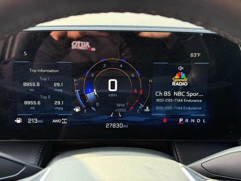 Chevrolet Equinox Vehicle Full-screen Gallery Image 22