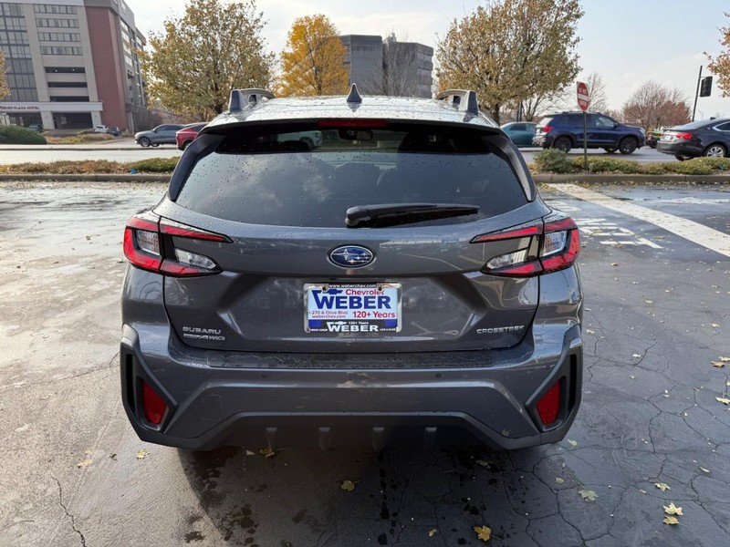 Subaru Crosstrek Vehicle Full-screen Gallery Image 7