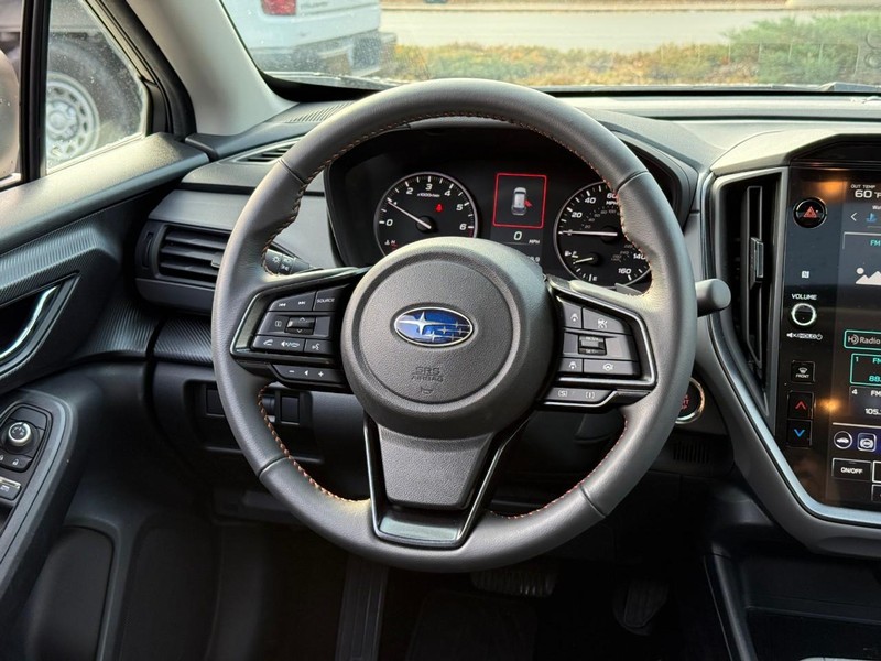 Subaru Crosstrek Vehicle Full-screen Gallery Image 13