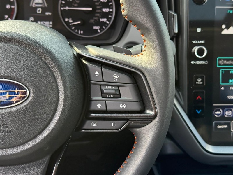 Subaru Crosstrek Vehicle Full-screen Gallery Image 20