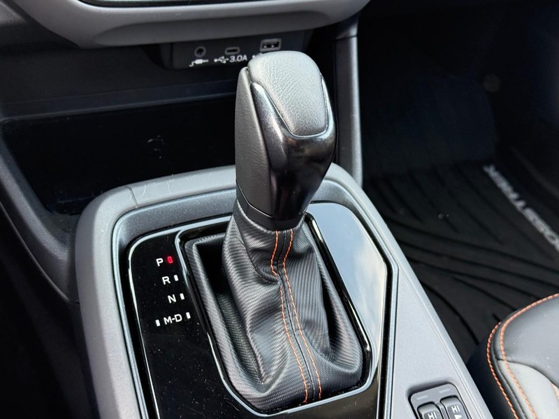 Subaru Crosstrek Vehicle Full-screen Gallery Image 22