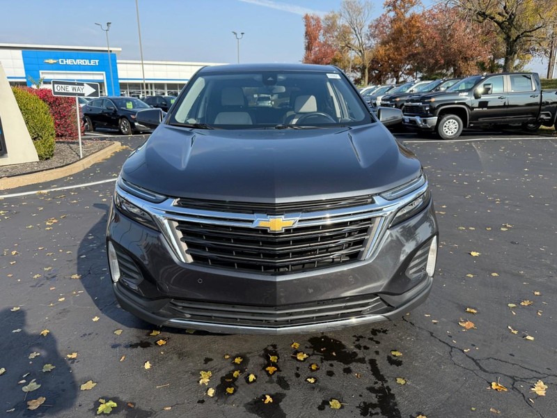 Chevrolet Equinox Vehicle Full-screen Gallery Image 09