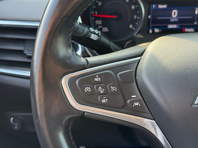 Chevrolet Equinox Vehicle Full-screen Gallery Image 18