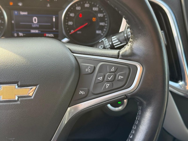 Chevrolet Equinox Vehicle Full-screen Gallery Image 19