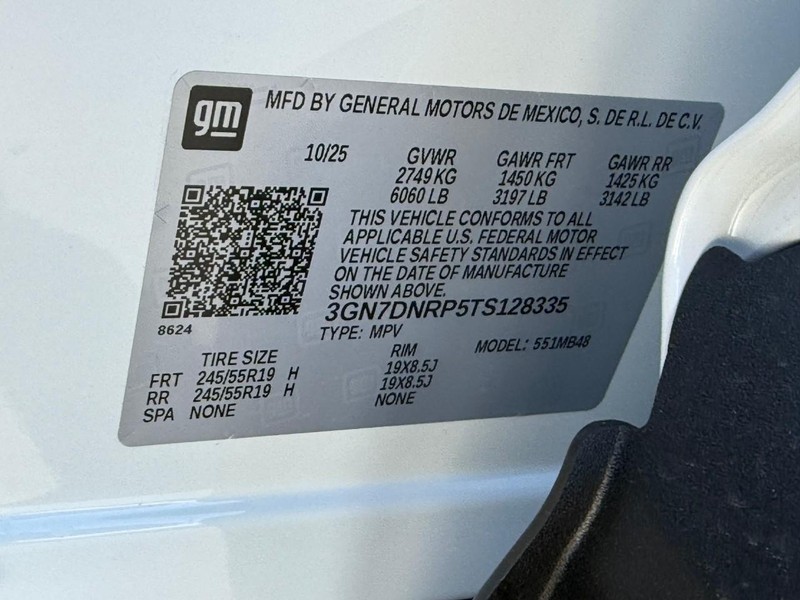 Chevrolet Equinox EV Vehicle Full-screen Gallery Image 13