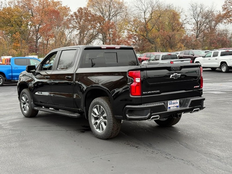 Chevrolet Silverado 1500 Vehicle Full-screen Gallery Image 3