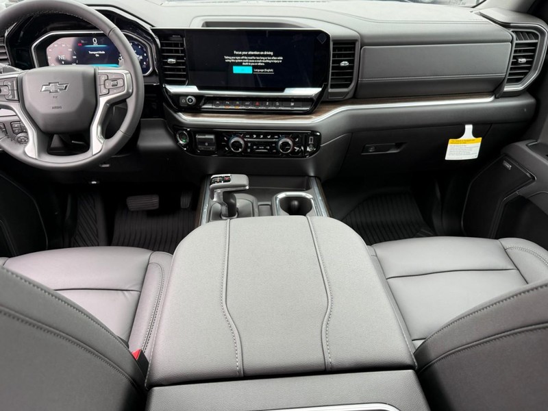 Chevrolet Silverado 1500 Vehicle Full-screen Gallery Image 7