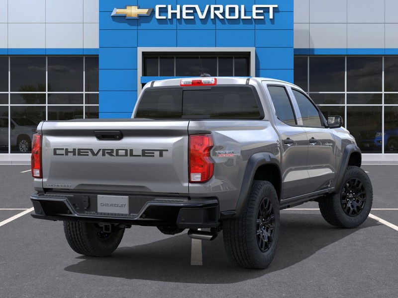Chevrolet Colorado Vehicle Full-screen Gallery Image 4