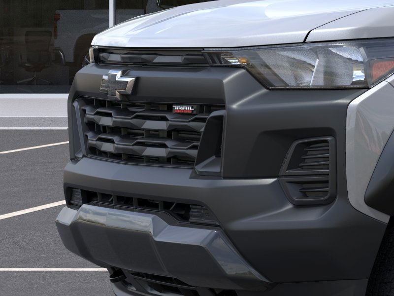 Chevrolet Colorado Vehicle Full-screen Gallery Image 13