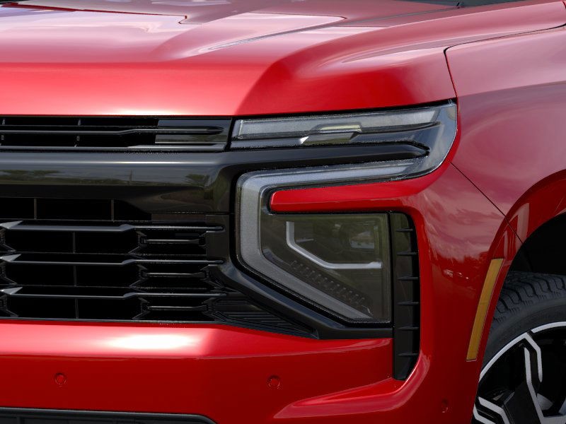 Chevrolet Suburban Vehicle Full-screen Gallery Image 10