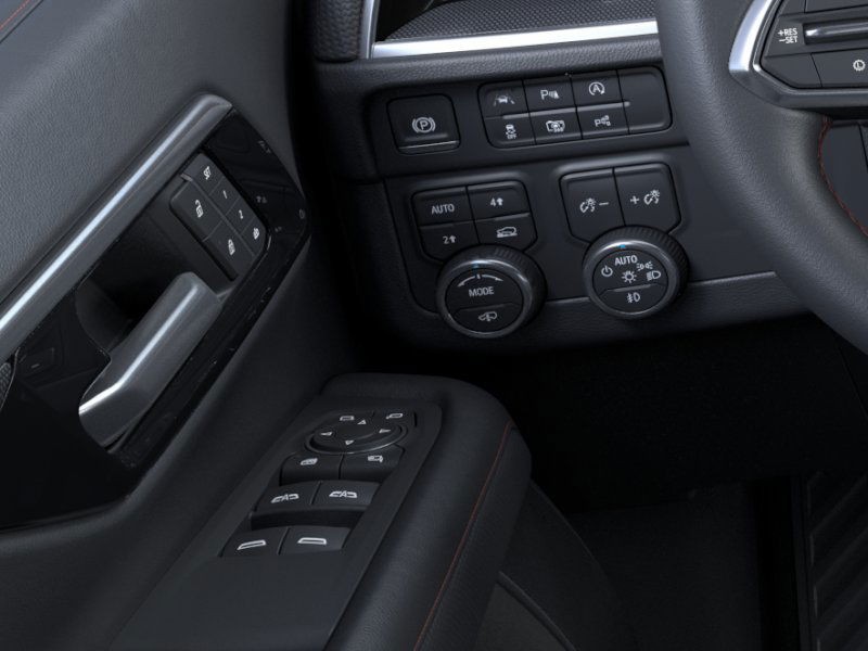 Chevrolet Suburban Vehicle Full-screen Gallery Image 22