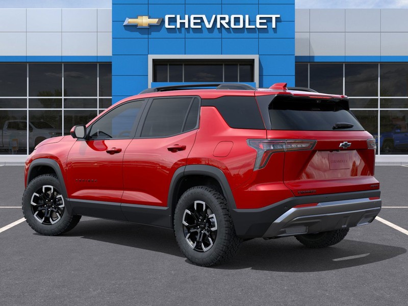 Chevrolet Equinox Vehicle Full-screen Gallery Image 3