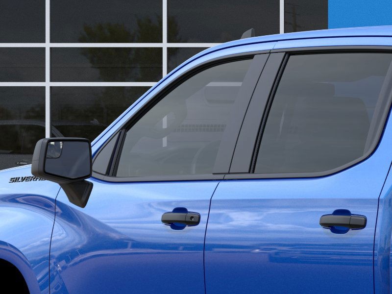 Chevrolet Silverado 1500 Vehicle Full-screen Gallery Image 12