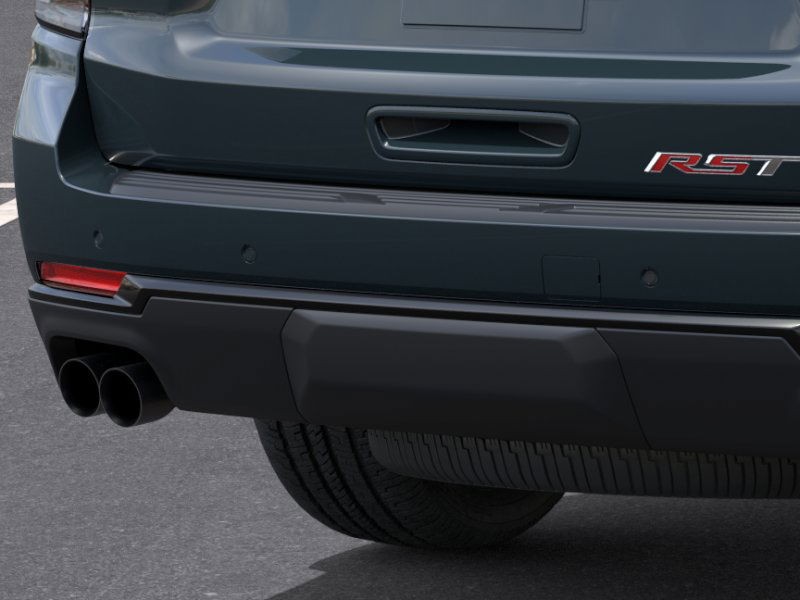 Chevrolet Suburban Vehicle Full-screen Gallery Image 14