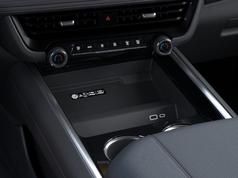 Chevrolet Suburban Vehicle Full-screen Gallery Image 23