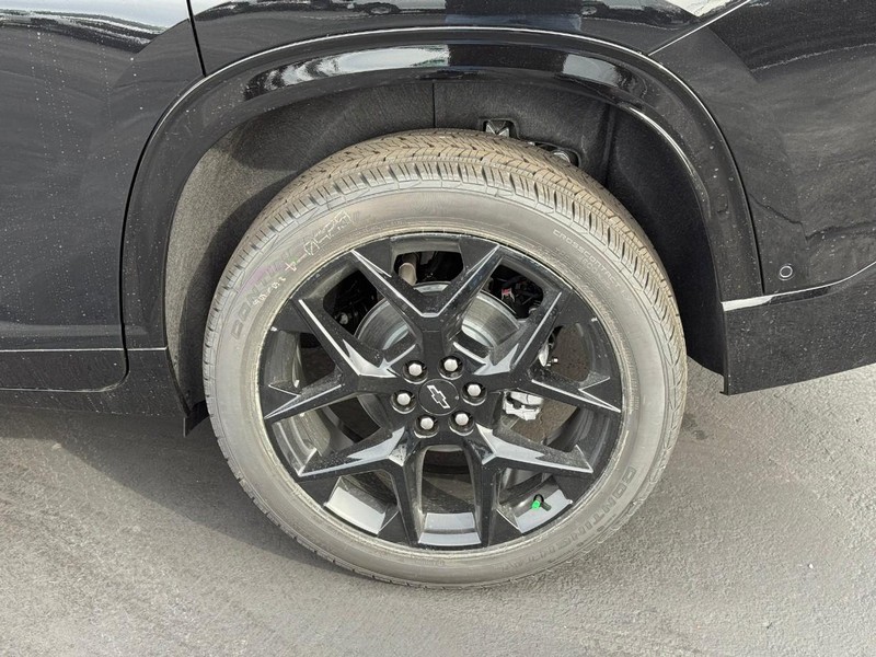 Chevrolet Traverse Vehicle Full-screen Gallery Image 4