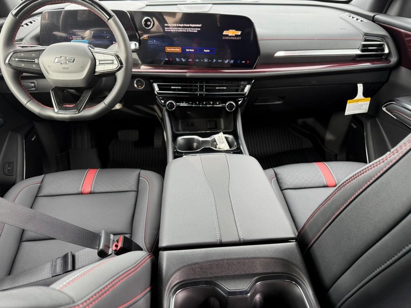 Chevrolet Traverse Vehicle Full-screen Gallery Image 8