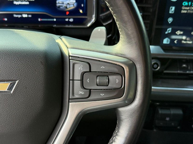 Chevrolet Silverado 1500 Vehicle Full-screen Gallery Image 21