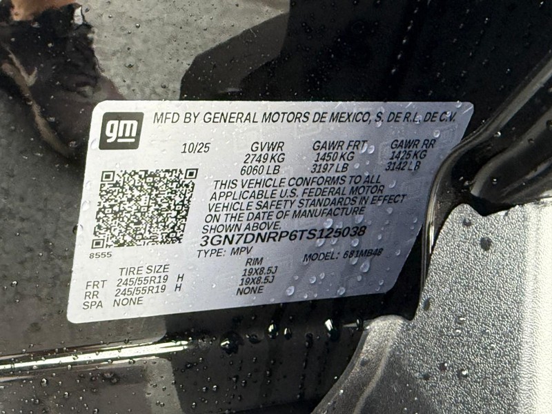 Chevrolet Equinox EV Vehicle Full-screen Gallery Image 14