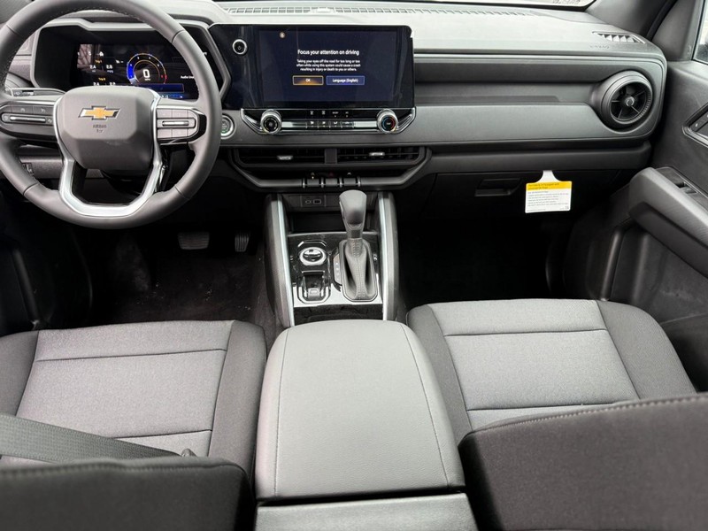 Chevrolet Colorado Vehicle Full-screen Gallery Image 6