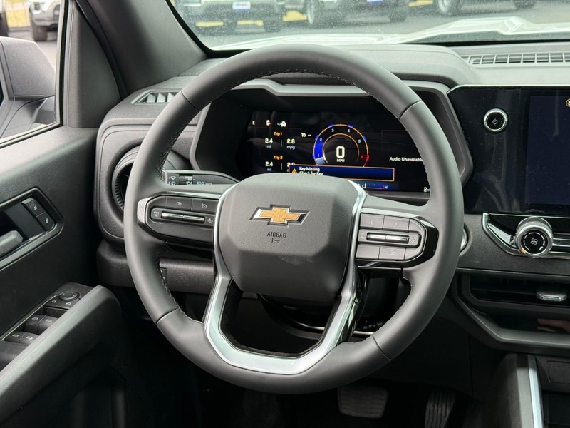 Chevrolet Colorado Vehicle Full-screen Gallery Image 7