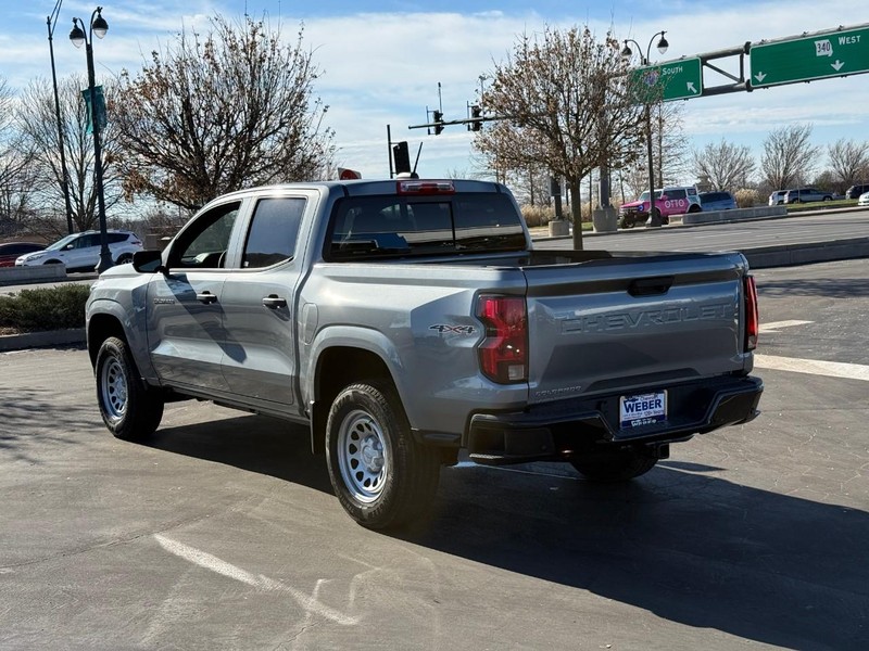 Chevrolet Colorado Vehicle Full-screen Gallery Image 3