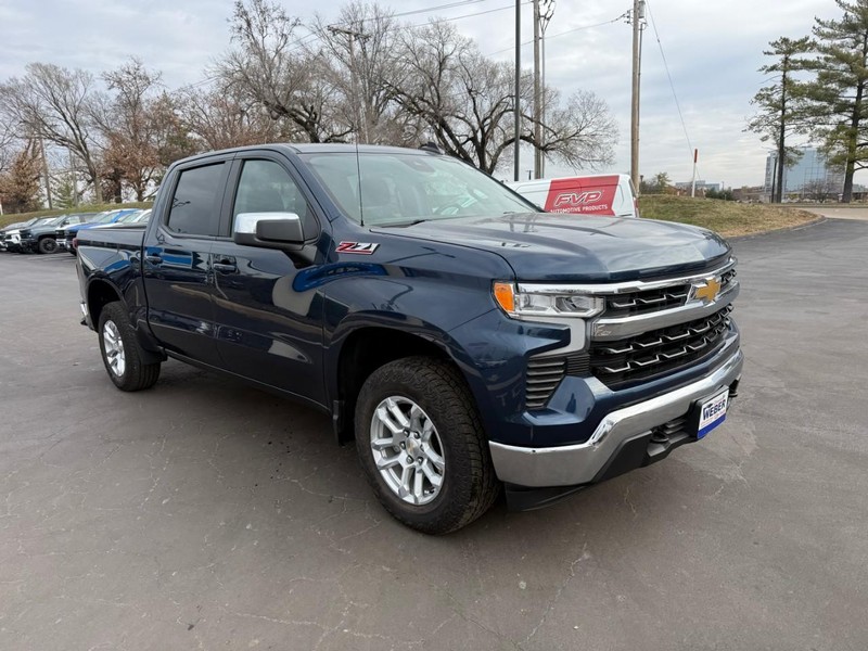 Chevrolet Silverado 1500 Vehicle Full-screen Gallery Image 8
