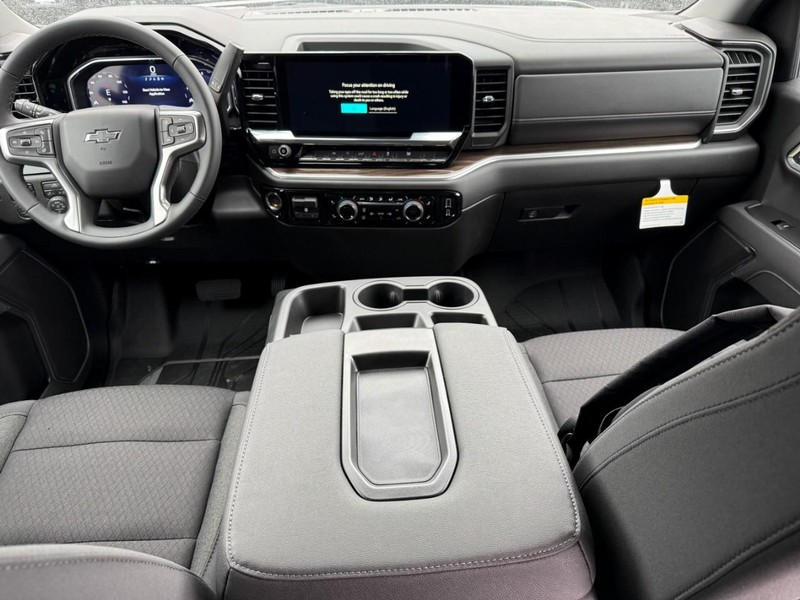 Chevrolet Silverado 1500 Vehicle Full-screen Gallery Image 7