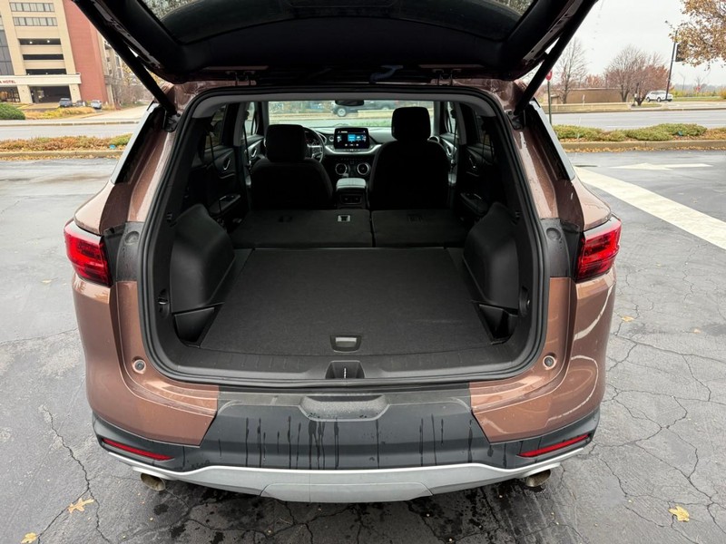 Chevrolet Blazer Vehicle Full-screen Gallery Image 05