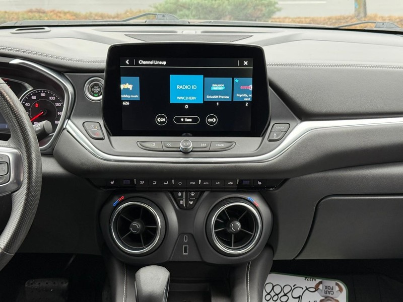 Chevrolet Blazer Vehicle Full-screen Gallery Image 13