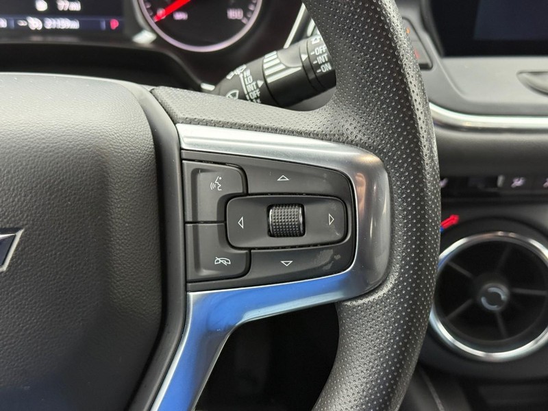 Chevrolet Blazer Vehicle Full-screen Gallery Image 19