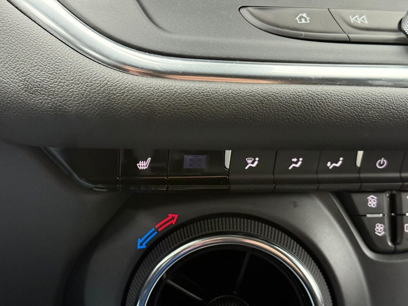 Chevrolet Blazer Vehicle Full-screen Gallery Image 22