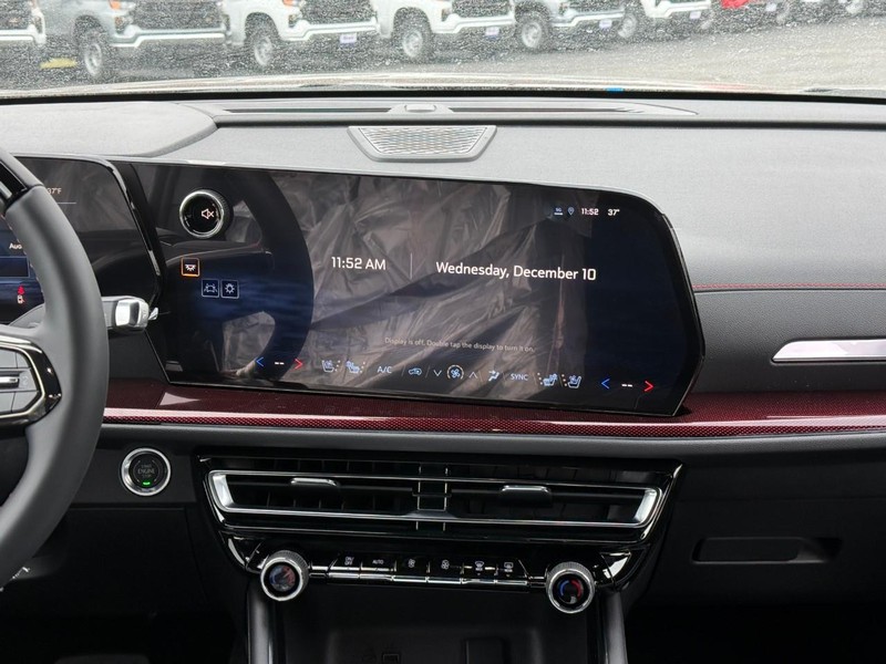 Chevrolet Traverse Vehicle Full-screen Gallery Image 10