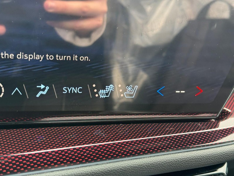 Chevrolet Traverse Vehicle Full-screen Gallery Image 14